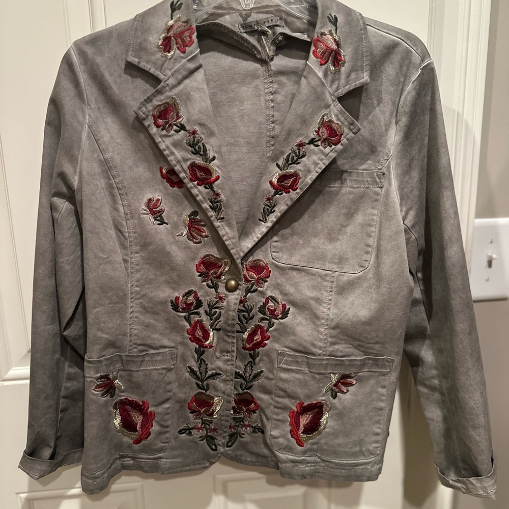 Tempo Paris Gray Denim Jacket with Red Floral Details